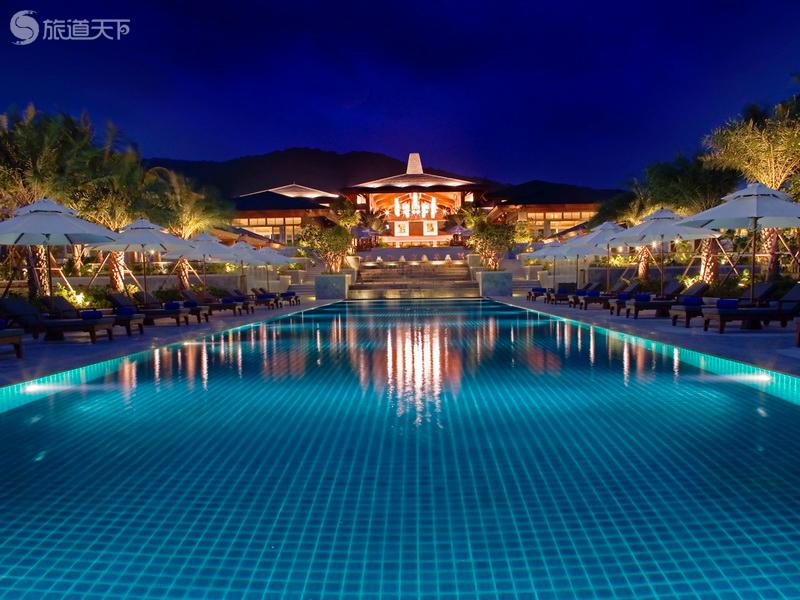 酒店海景泳池夜景Horizon Pool Night View