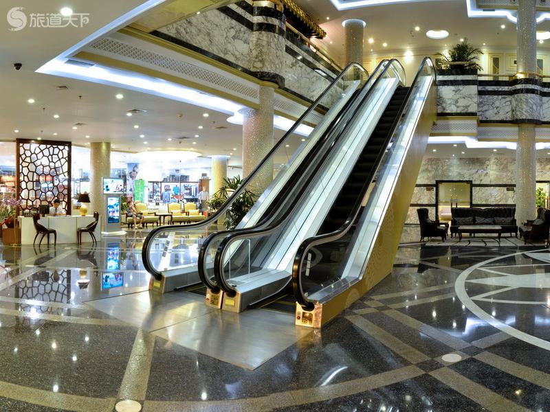 酒店大堂全景